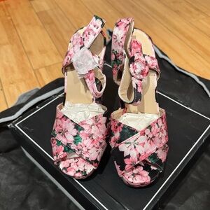 Cupid Flower Heels